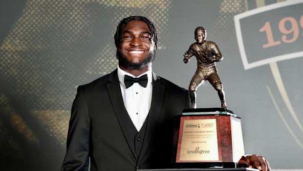 Will Anderson Jr. Wins Bronko Nagurski Trophy